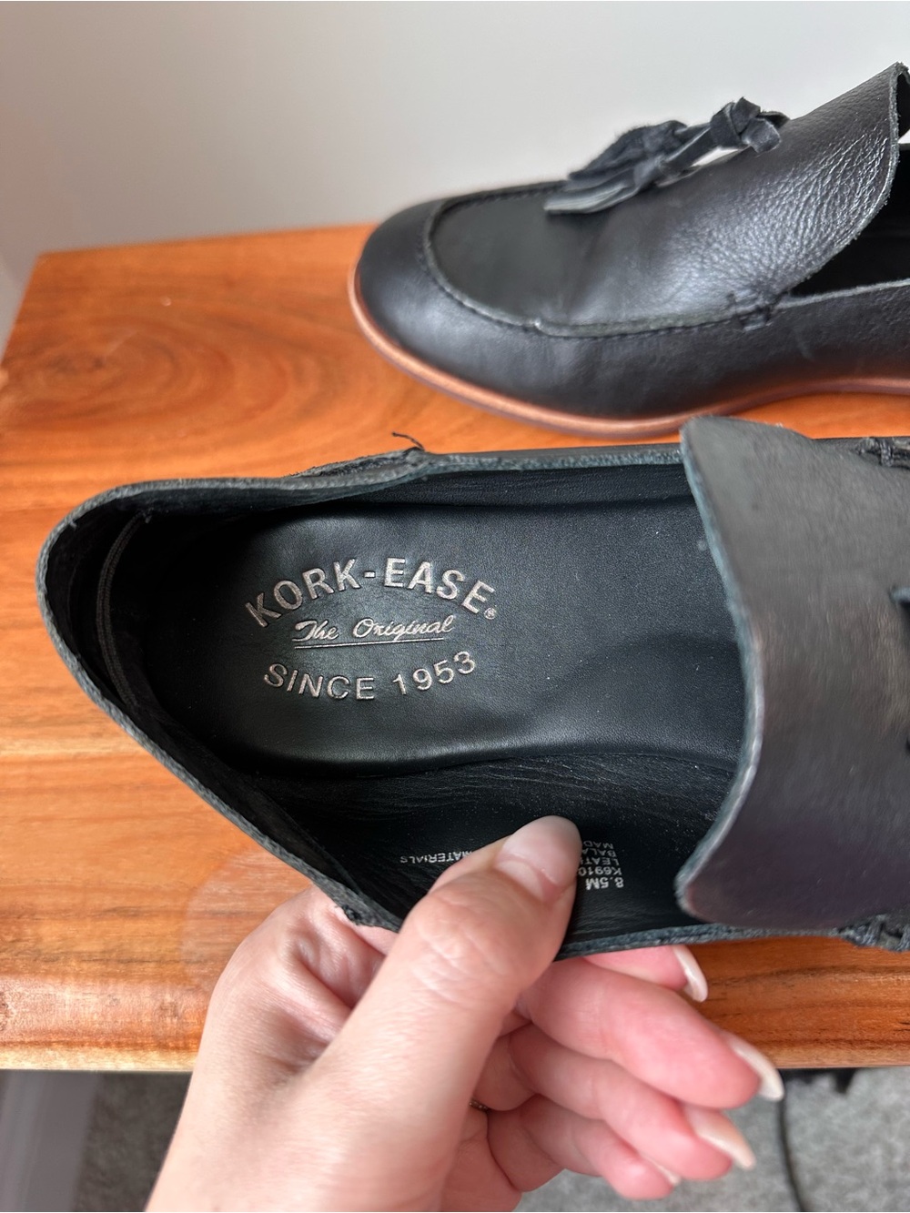 Kork-Ease Tinga Black Leather Tassel Loafers Size 8.5 Comfort Flat Slip On EUC - Picture 7 of 8